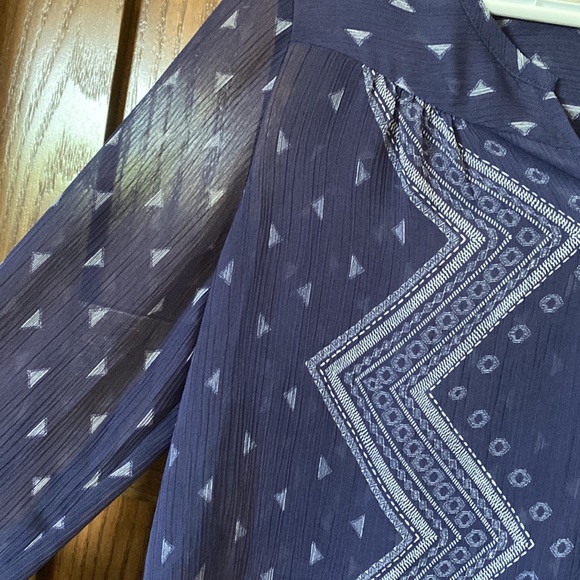 Maurices Blouse - Picture 2 of 4